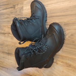 North Face mens ice/snow boot
